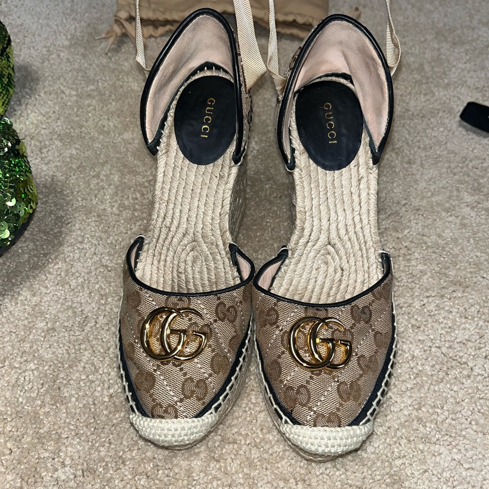 Gucci wedges, Tan/brown, platform, size 39.